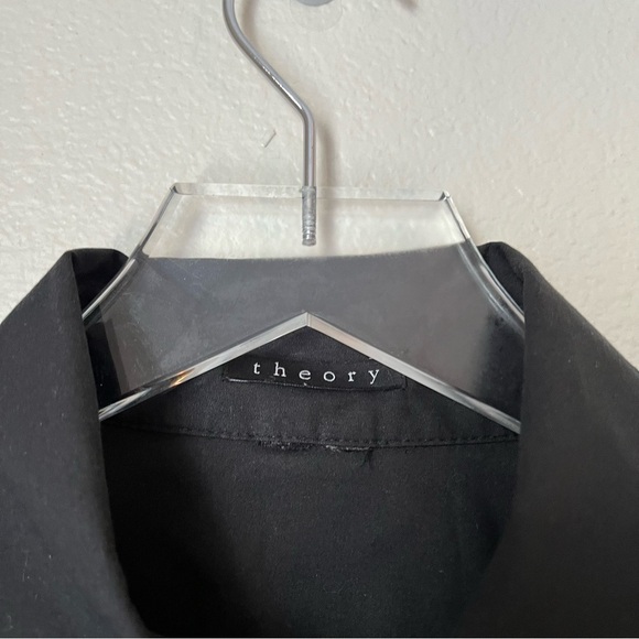 Theory Black Collar Button Up Size Medium Office Workwear - Picture 2 of 4